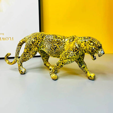 statue leopard