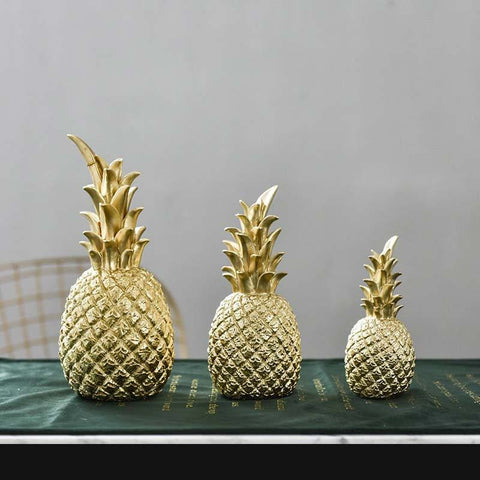 statue ananas dore